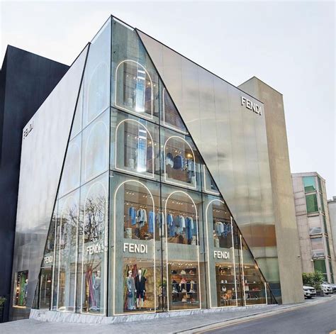 luxury stores in korea.